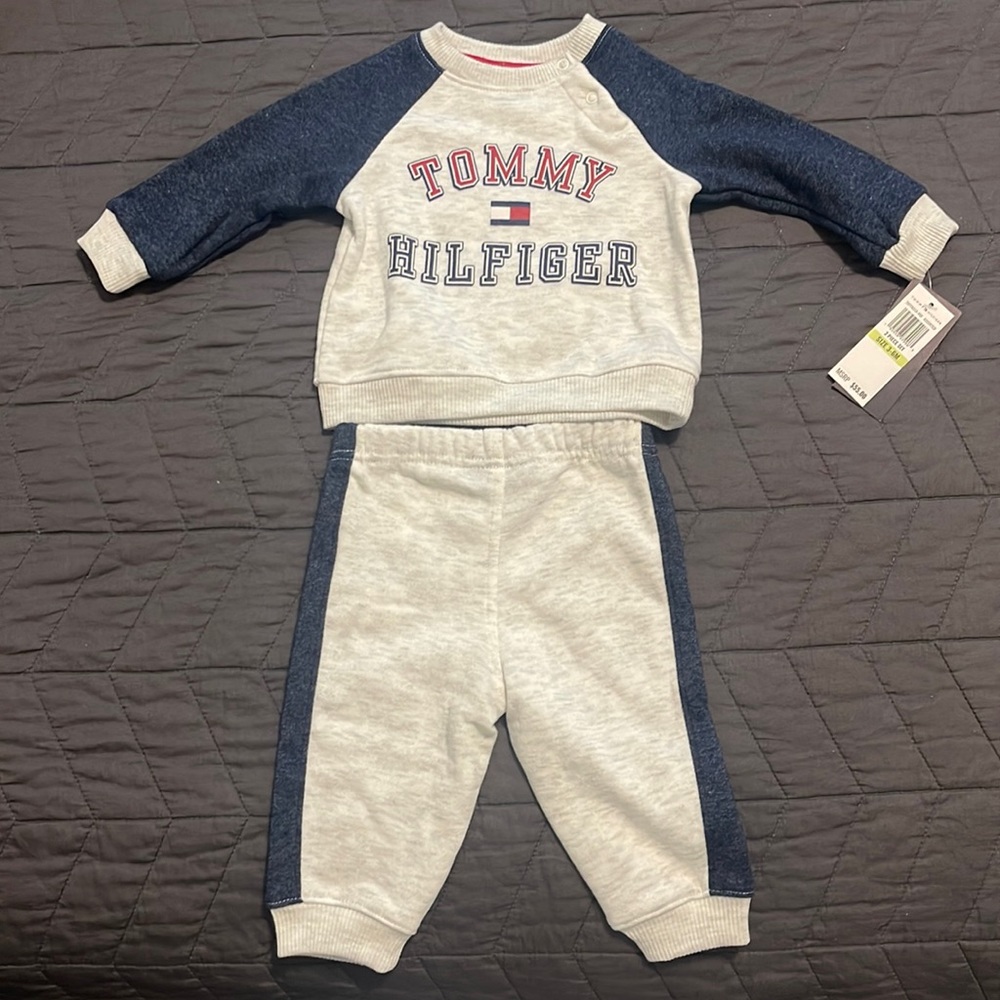 3-6 months Tommy Hilfiger 2 piece Set 🔴⚪️🔵